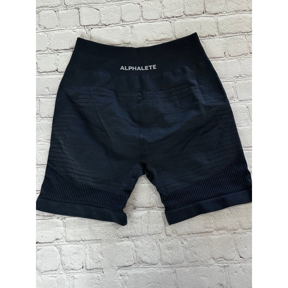Alphalete shorts size small